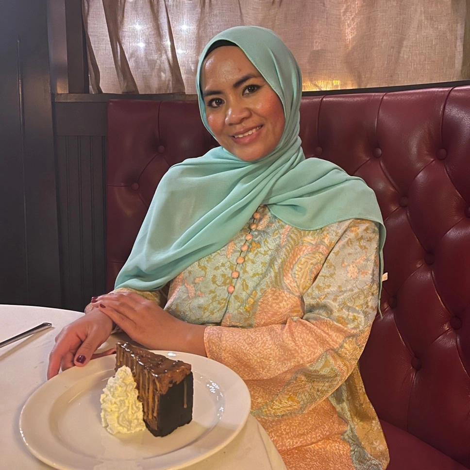 harrys-chocolate-cake Fifi posed with chocolate cake from Harry's Steakhouse