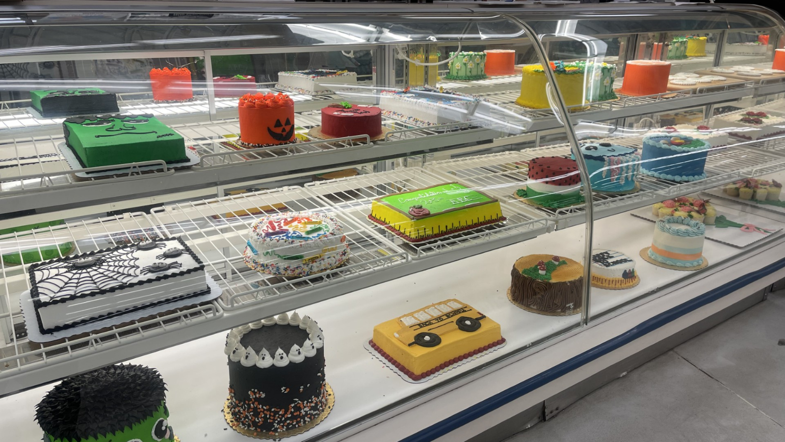 Hugo's Cake Displays The cake displays at Hugo's bakery